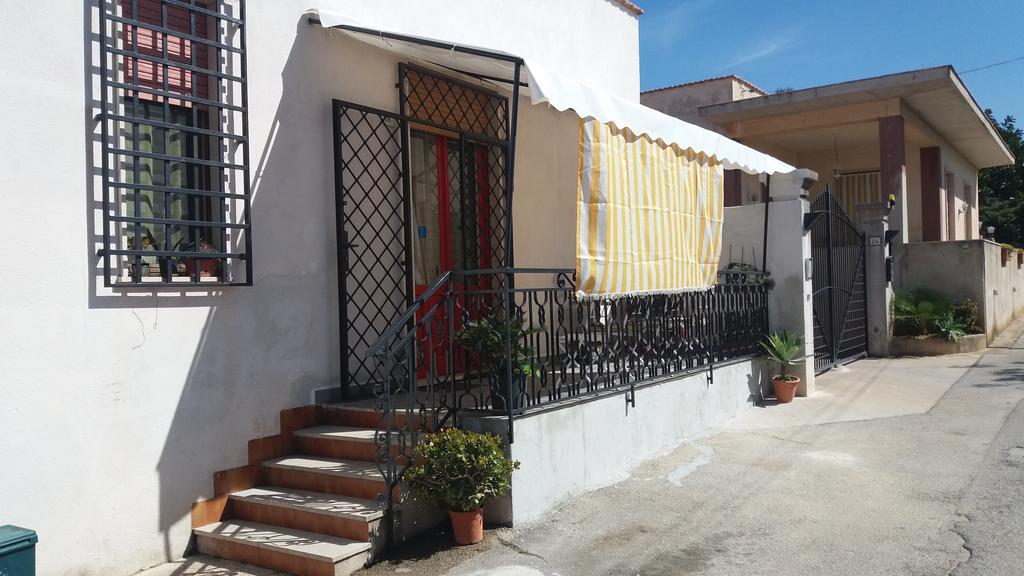 Gasthaus Casa Bianca Da Giusy Birgi Vecchi Exterior foto